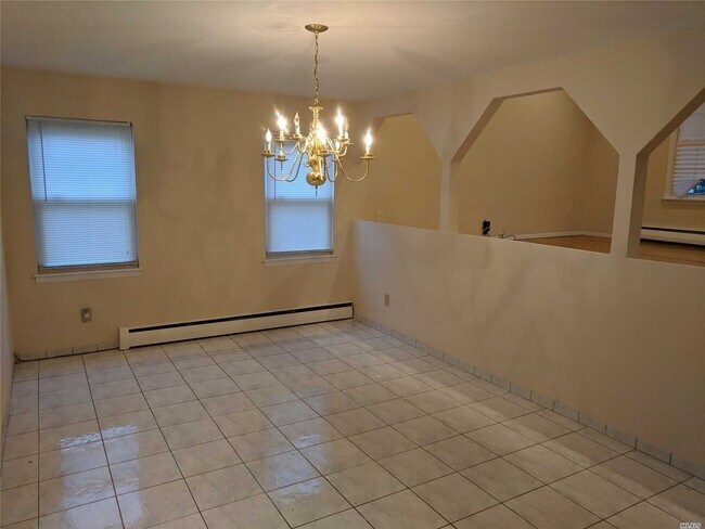 Building Photo - 136 Nichols Rd