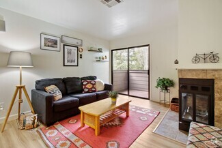 Building Photo - 3715 Tallyho Dr