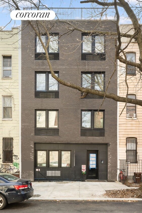 Building Photo - 230 Boerum St