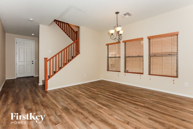 Building Photo - 6428 W Fawn Dr