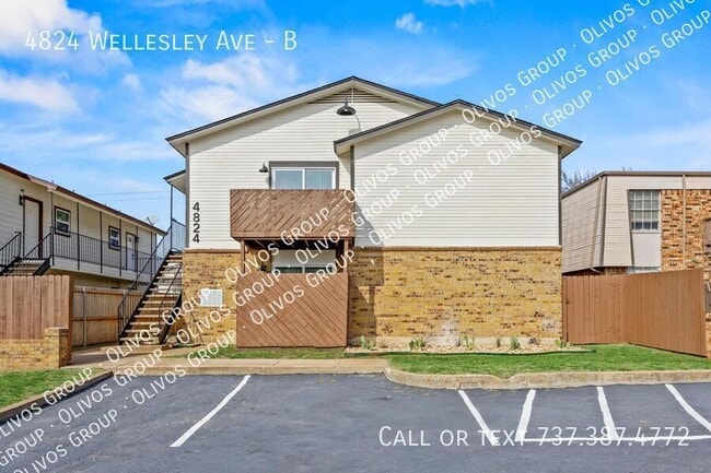 Building Photo - 4824 Wellesley Ave