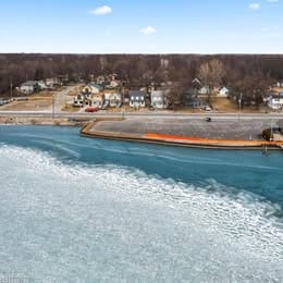 Building Photo - 8304 Dixie Hwy