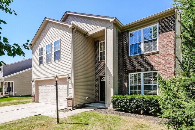 Building Photo - 12046 Royalwood Dr