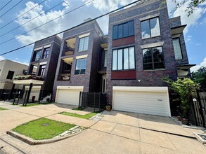 Building Photo - 504 Anita St