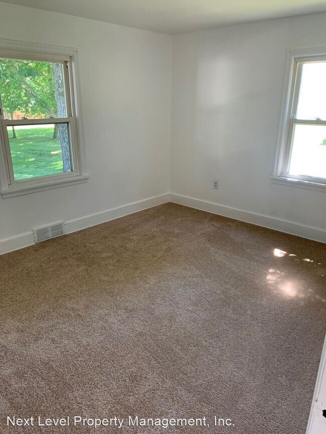 Foto del edificio - 3 br, 1 bath House - 985 Little Britain Rd