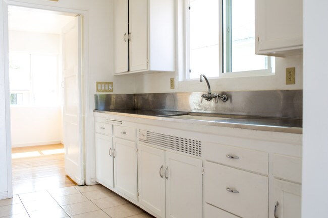 Foto del edificio - 1041 S Valencia St