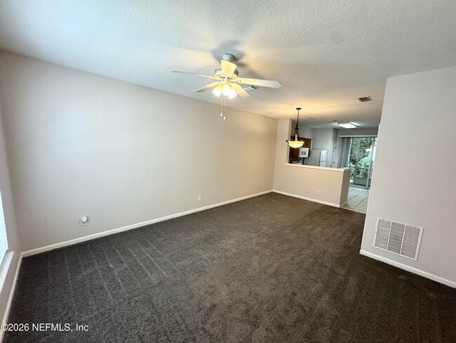 Building Photo - 8428 Thornbush Ct