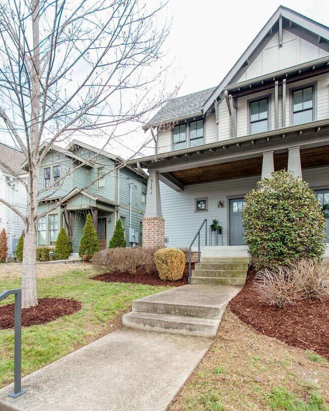 Building Photo - 4 bedroom home in desirable East Nashville