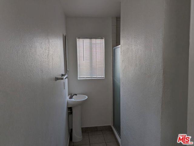 Building Photo - 8414 San Pedro St