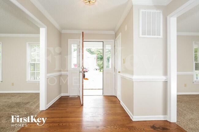 Foto del edificio - 5017 Windermere Dr