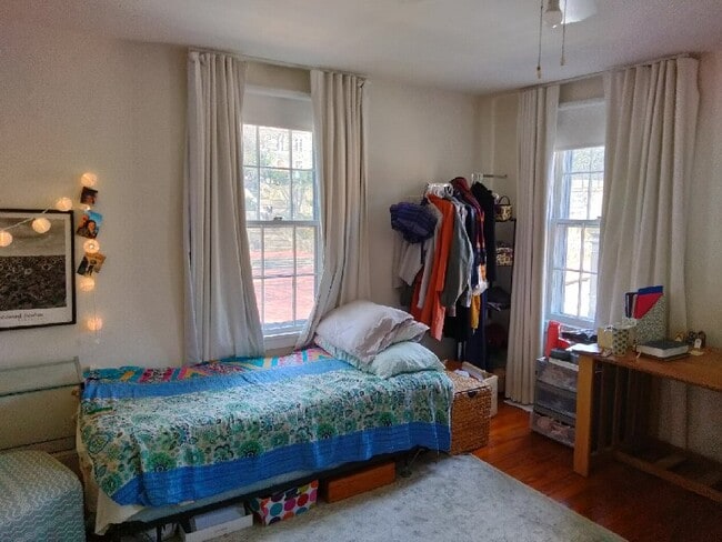 Room B - 3632 N St NW