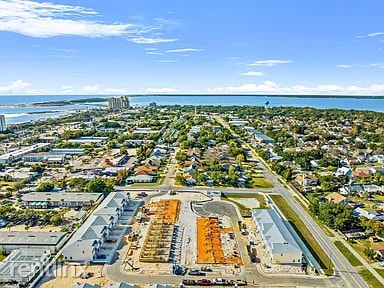 Building Photo - 3 br, 3 bath Townhome - 8 Renea Cove