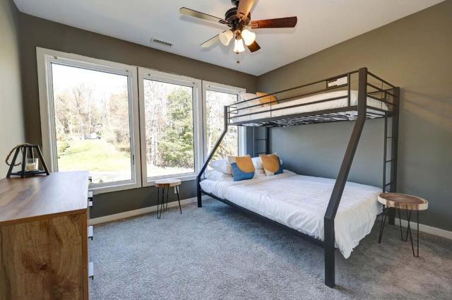 Primary Photo - 7 bedroom in White Plains CA 10603