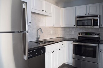 Interior Photo - The Newbern