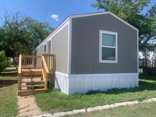 Building Photo - 2501 Martin Luther King Dr