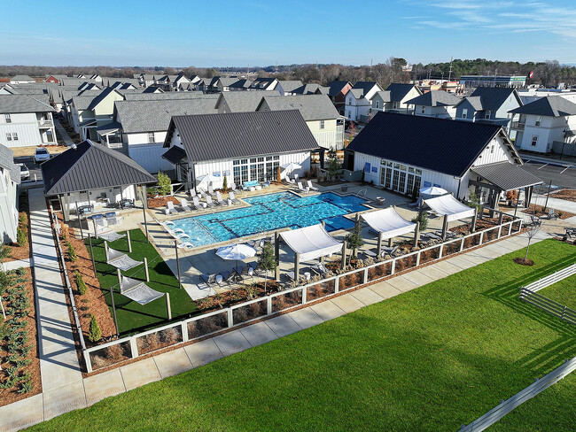 Building Photo - LEO at Carmel - SINGLE FAMILY RENTAL HOMES