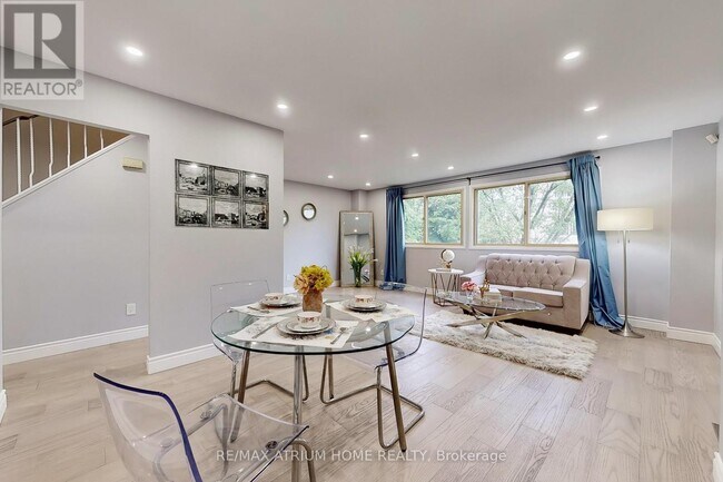 Photo du bâtiment - 10 Townsend Rd