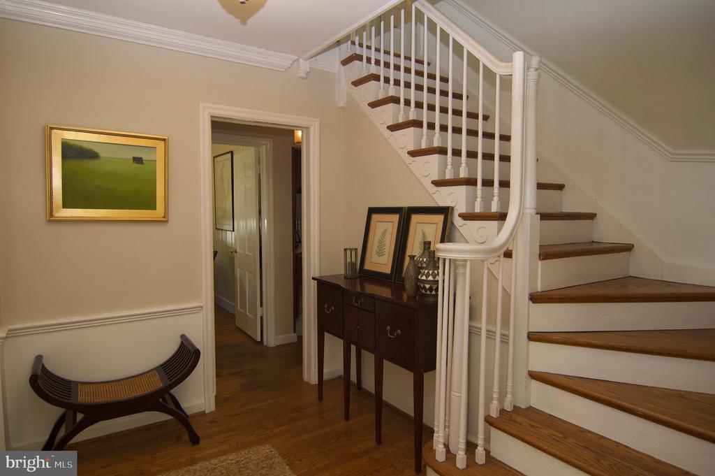 Primary Photo - 3803 Leland St