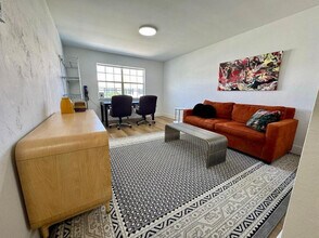 Building Photo - 299 SW 7th St