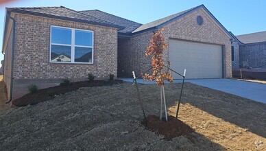 Building Photo - 6140 Bradford Pear Ln