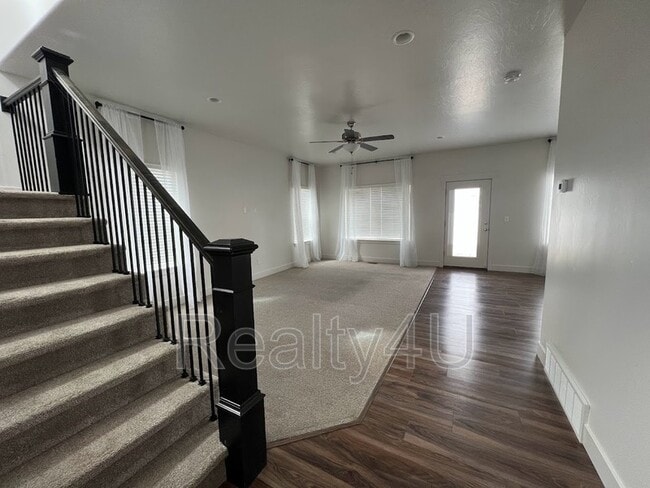 Building Photo - 277 E 330 N