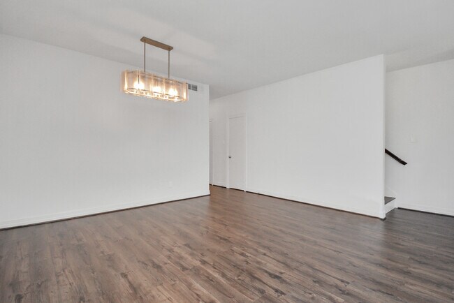 Dining room - 268 Wilcrest Dr