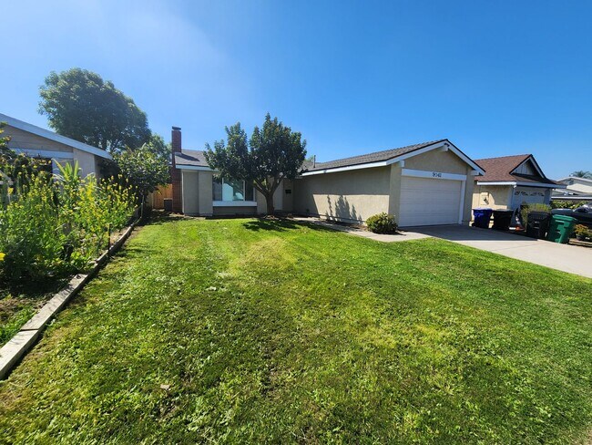 Building Photo - Single Story 2 Bedroom House - Completely ...