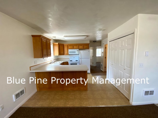 Building Photo - 3156 Chasewood Dr