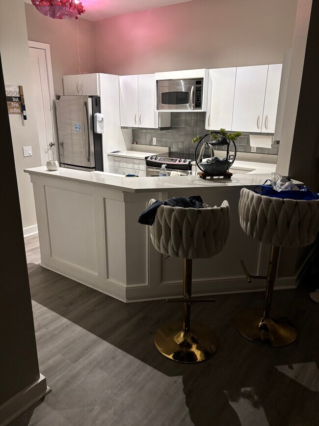 Foto del edificio - 3334 Peachtree Rd NE