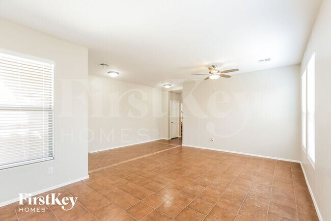 Building Photo - 6312 S 45th Dr