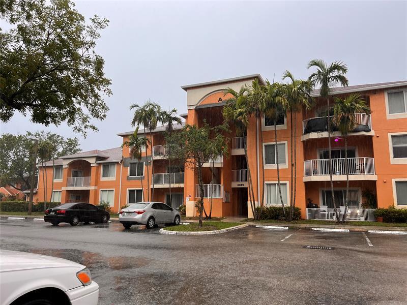 Foto principal - 6928 SW 39th St
