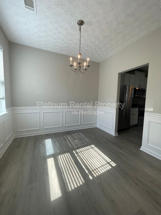 Foto del edificio - 2355 Bigwood Trail