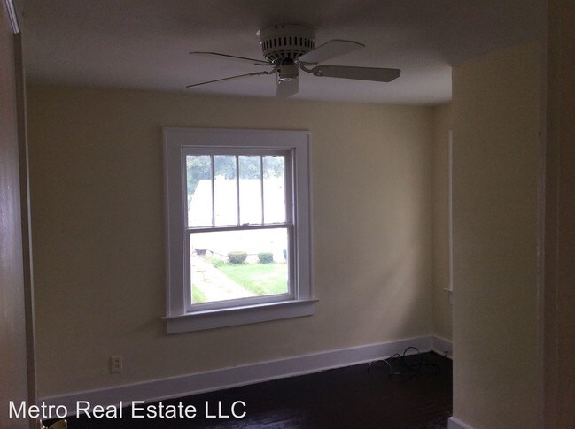 Building Photo - 3 br, 1 bath House - 3536 Bowser Ave