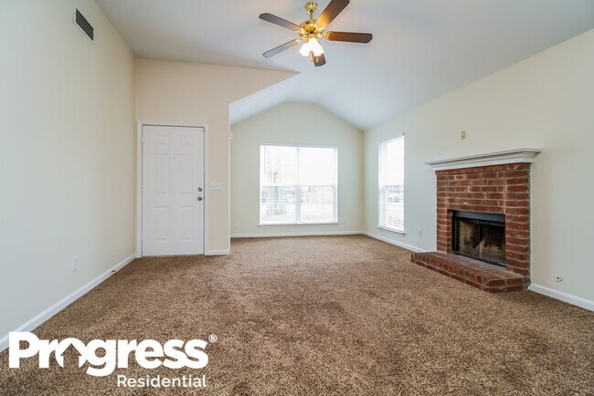 Building Photo - 5441 Hickory Woods Dr