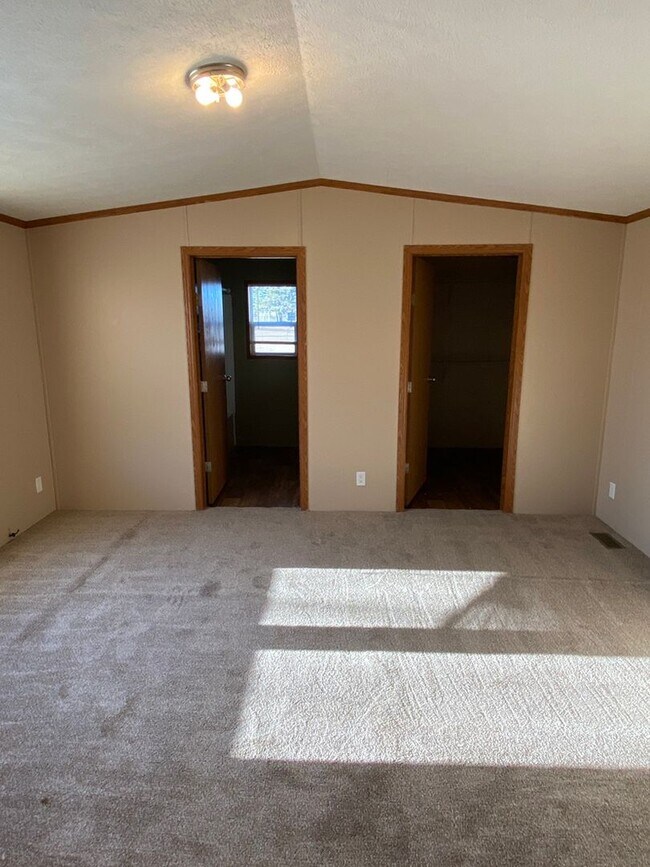 Building Photo - Nice 3bd 2ba Home for Rent!  $1075