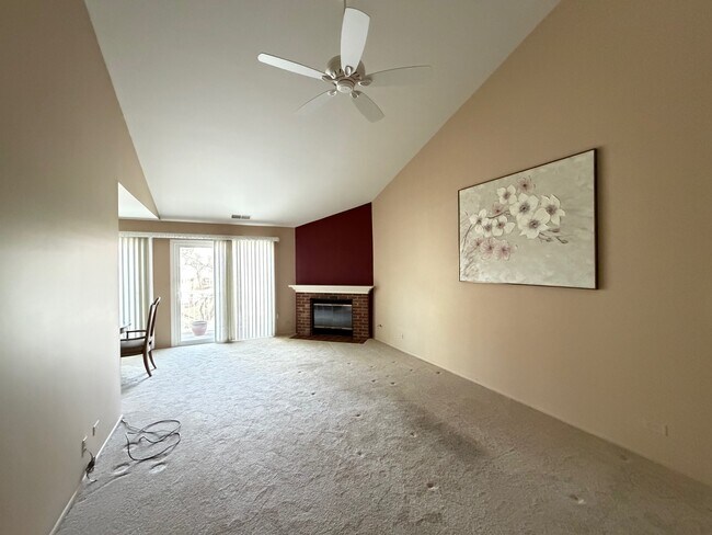 Foto del edificio - 608 Berkley Ct