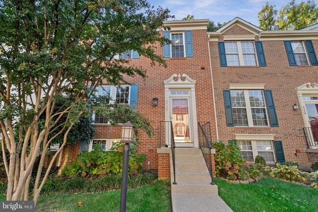 Building Photo - 7728 Effingham Square