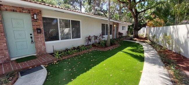 Building Photo - 1235 SW 13th Cir