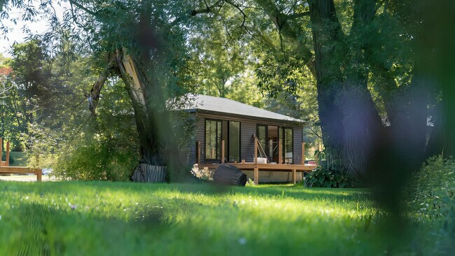 Building Photo - 6010 Rice Lake Scenic Dr