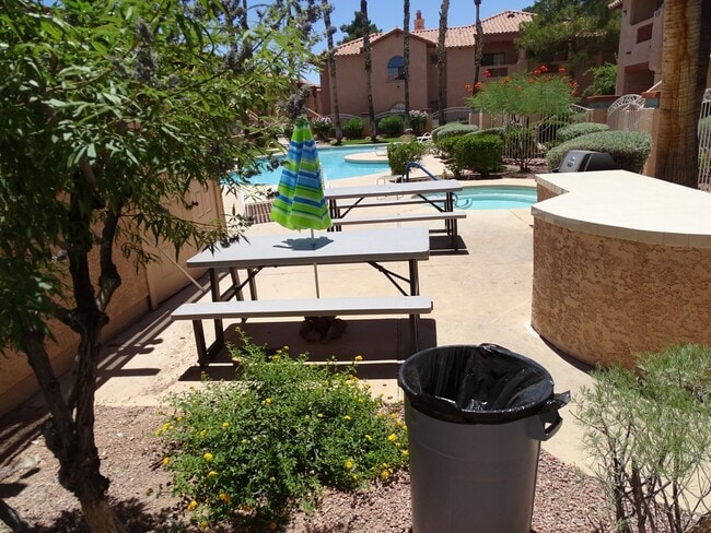 Foto del edificio - Great 1st Floor 2 Bed Condo