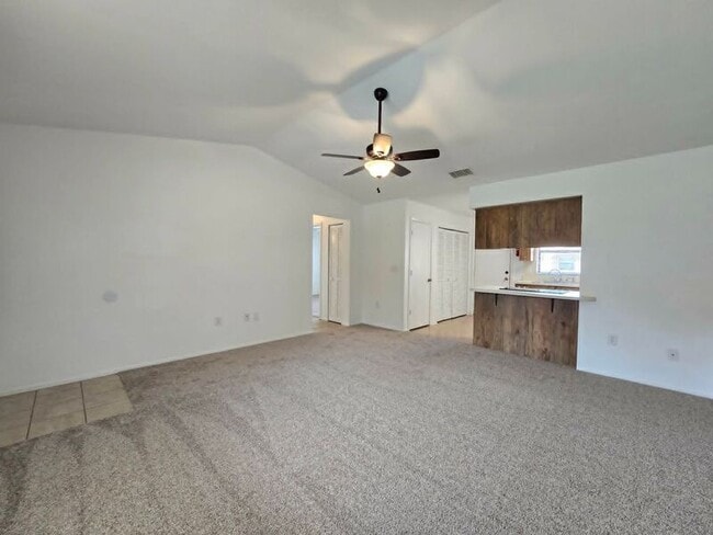 Building Photo - 3940 Spoonbill Ct