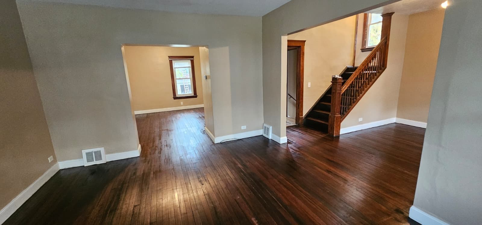 7511 Indiana Ave Cleveland, OH 44105 – photo 1