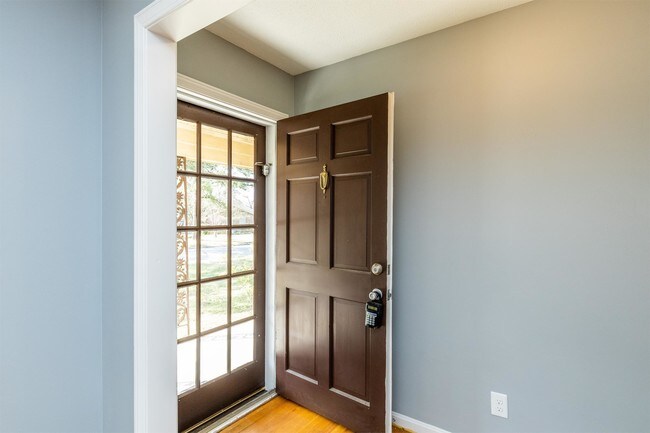 Building Photo - 325 Whitehall Dr