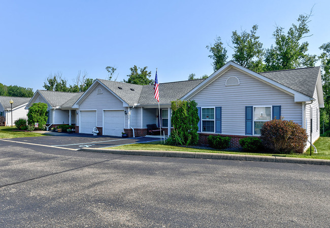 Building Photo - Clover Ridge