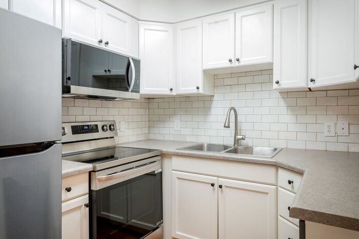 Foto principal - Top Floor Provo condo w private balcony