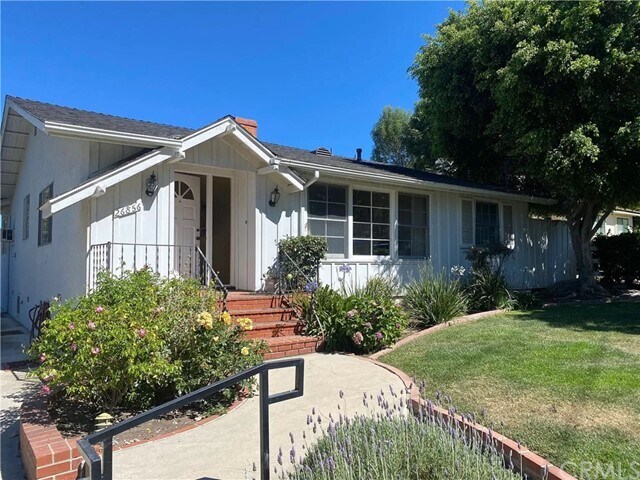 Building Photo - 26856 Eastvale Rd
