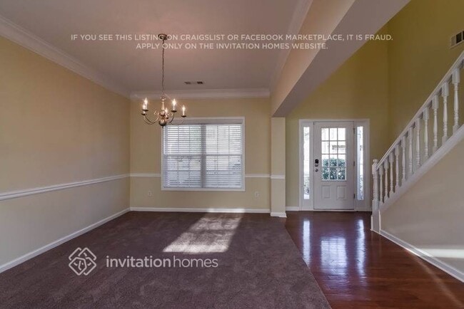 Building Photo - 3465 Gardenside Dr SW