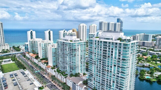 Building Photo - 300 Sunny Isles Blvd