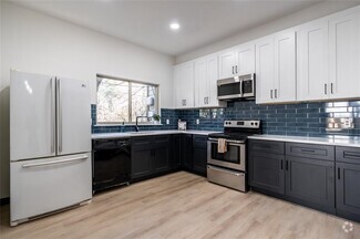 Building Photo - 6007 Shadow Valley Cove