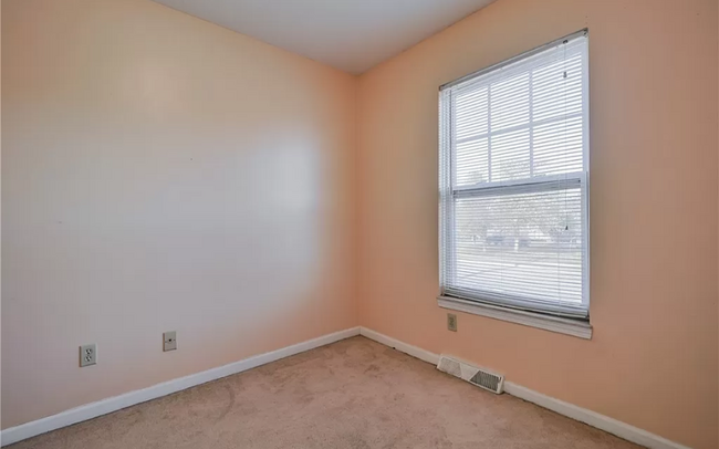 Foto del edificio - 7321 Otis Ct